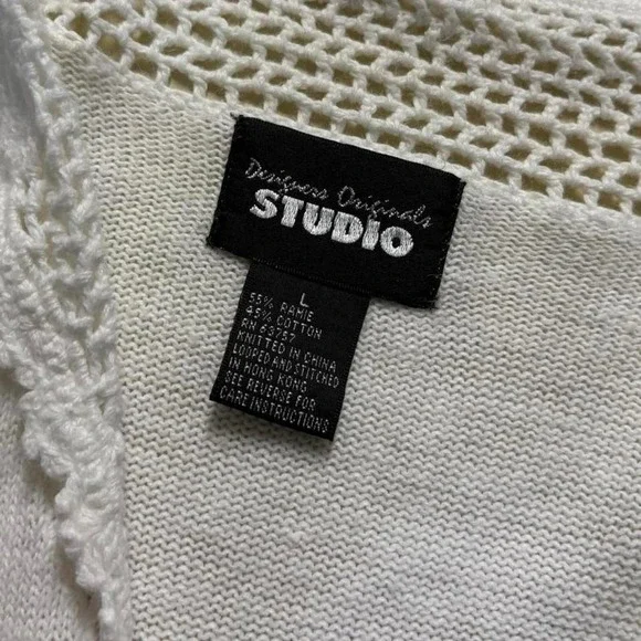 Vintage 90s STUDIO Women's L White Dainty Button Up Lace Crochet Trim Ethereal - Picture 6 of 6